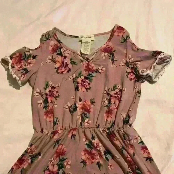 COPY - Shosho Girl Floral Dress size 7/8 - Picture 3 of 5